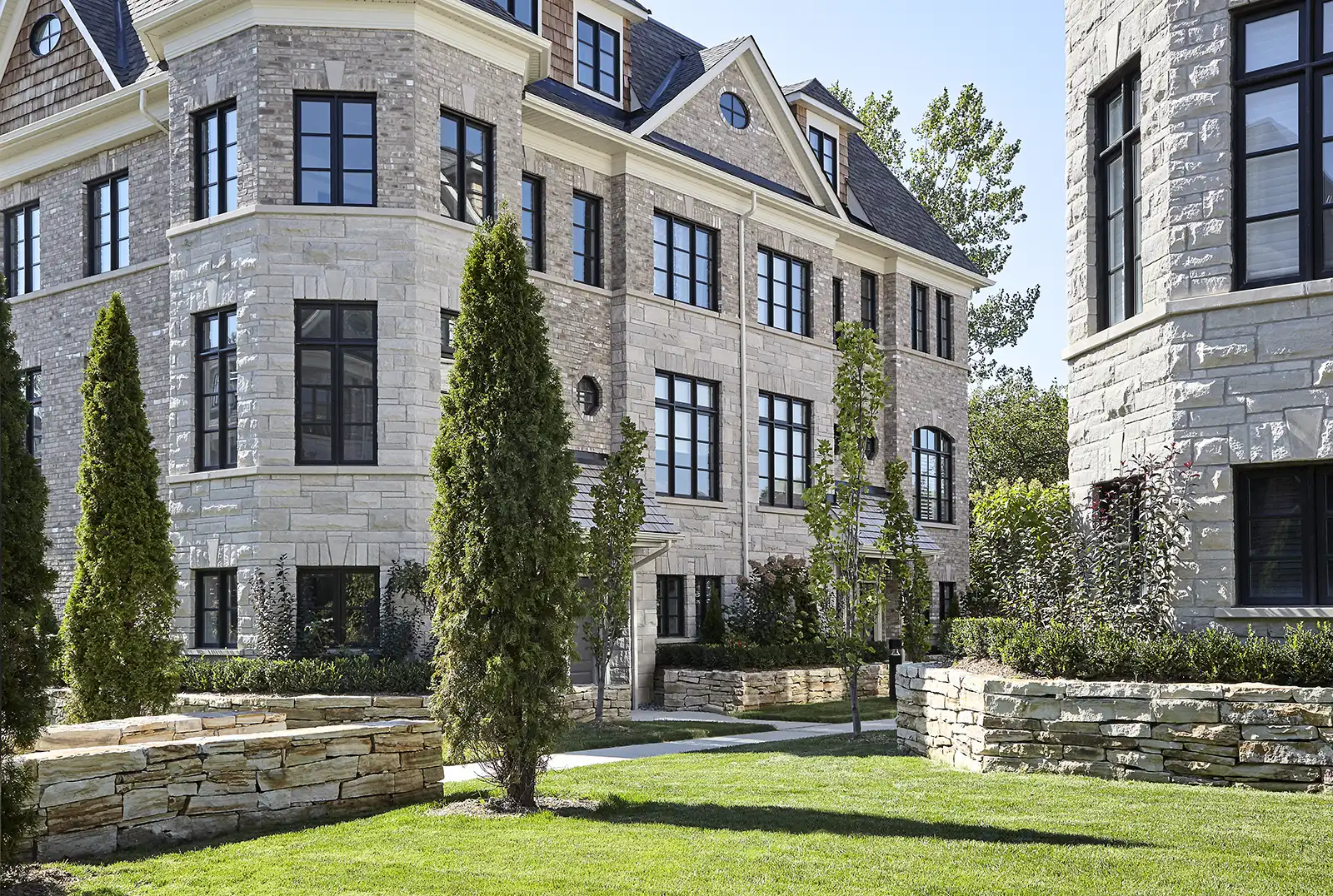 Oakville Ravine Towns luxury 3-storey executive townhome exterior by Dunpar Homes